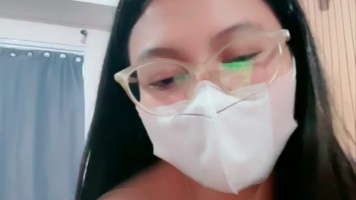 Telanjat Bulat Nungging Dara Semok Basah Ngangkang Omek