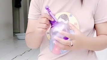 MissCroot Nekat Omek Depan Rumah